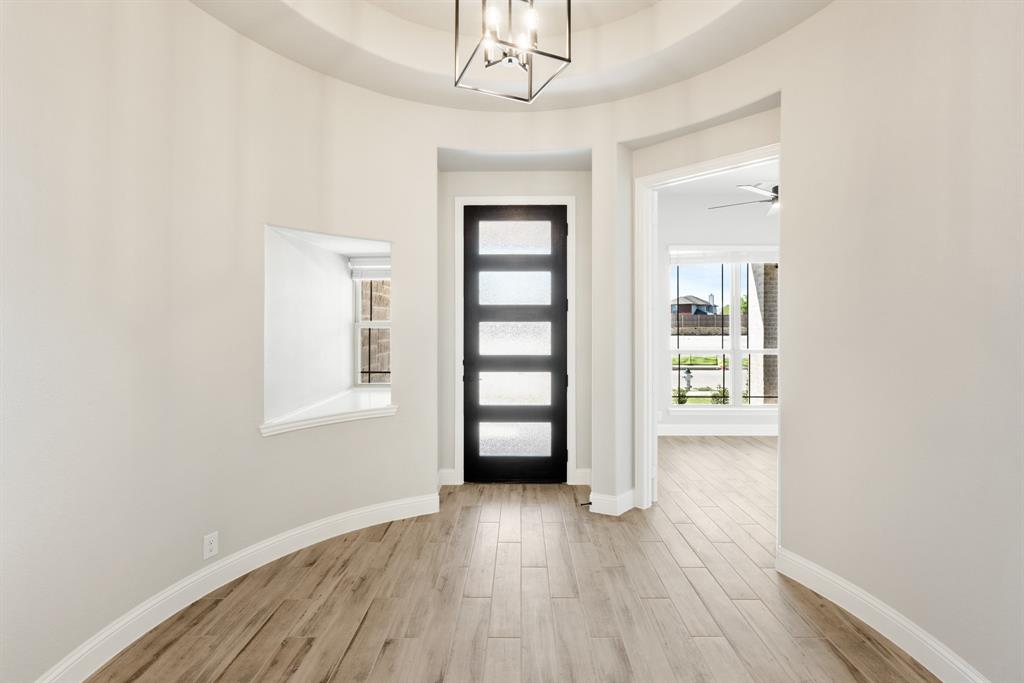 3421 Nightingale Lane