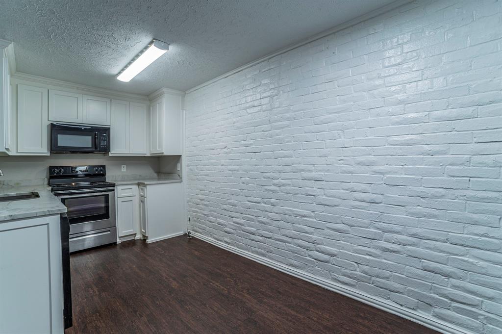 Mountain Creek Twnhs 02 - Residential