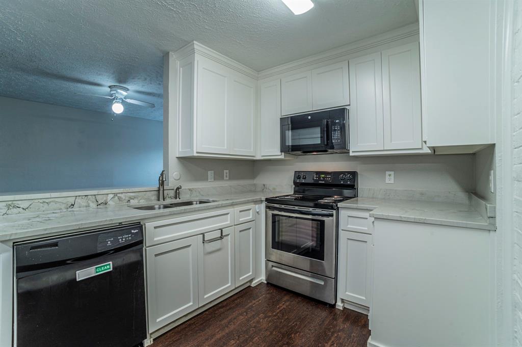 Mountain Creek Twnhs 02 - Residential