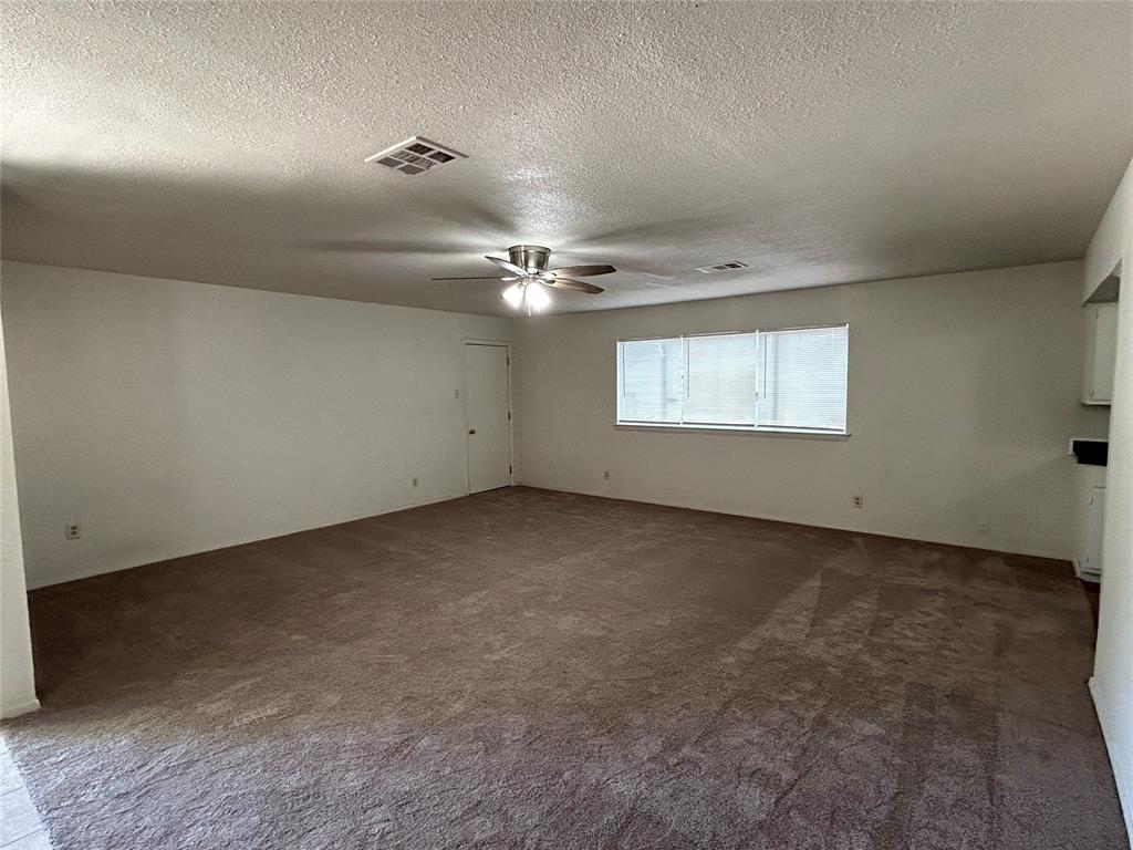 Club Oaks 01 - Residential