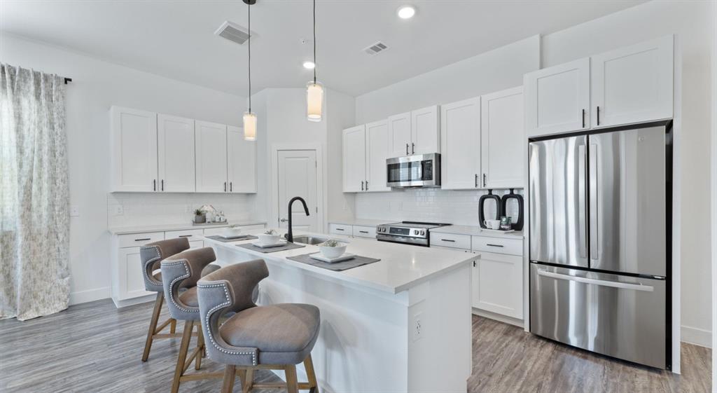 Cadia - Residential Lease