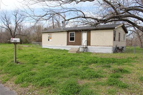 A home in Corsicana