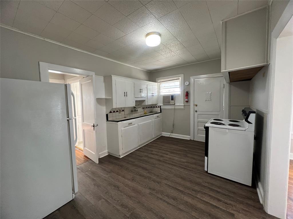 215 E Rutherford Street