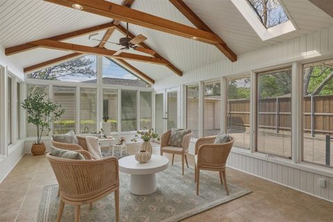 6338 Town Hill Lane Dallas TX 75214