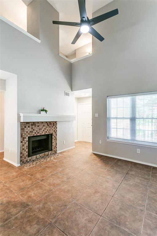 858 Creekside Drive