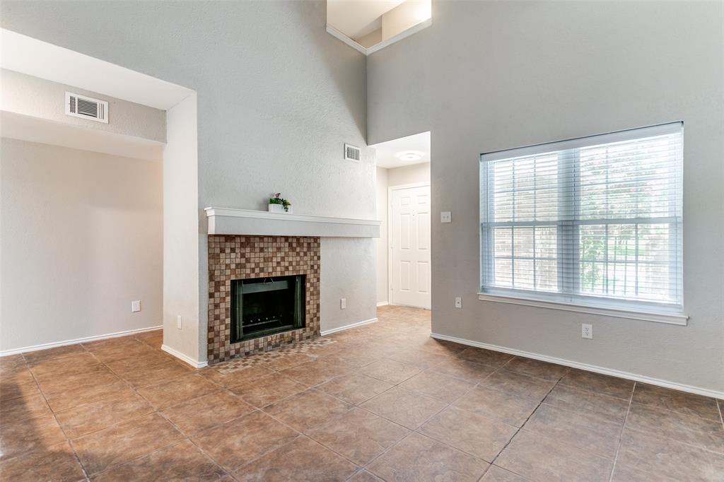 858 Creekside Drive