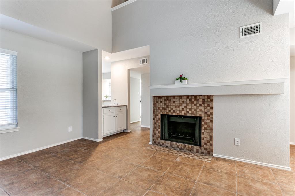 858 Creekside Drive