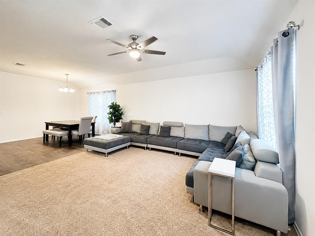 15304 Harkness Pass