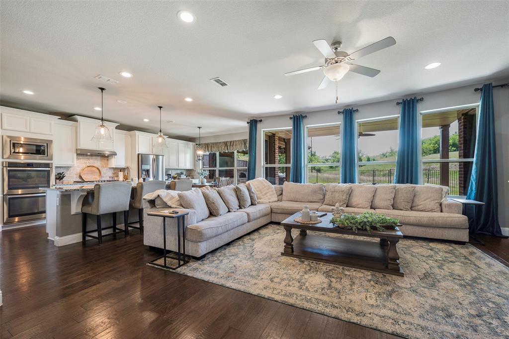 928 Bentley Drive