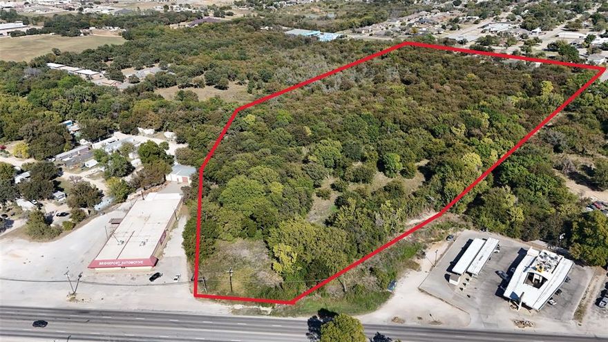 Heavy traffic area. 15.973 acres of undeveloped land located in the heart of Bridgeport established business area and ready for your development! Would make a wonderful recreation area, restaurant location or any business you can imagine. Excellent location for new construction near by. Check it out. Seller is highly motivated and will look at all offers. Possible partial seller financing!