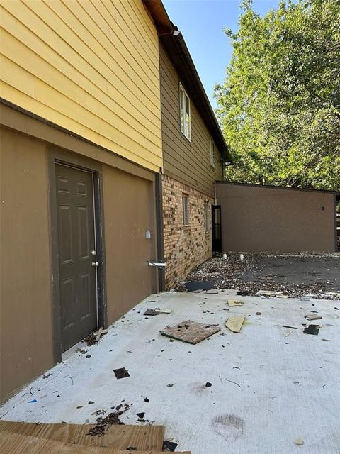 A home in Red Oak