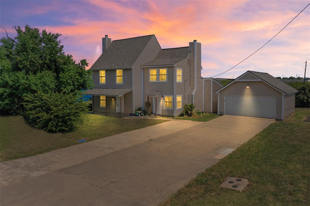 100 Howland Lane