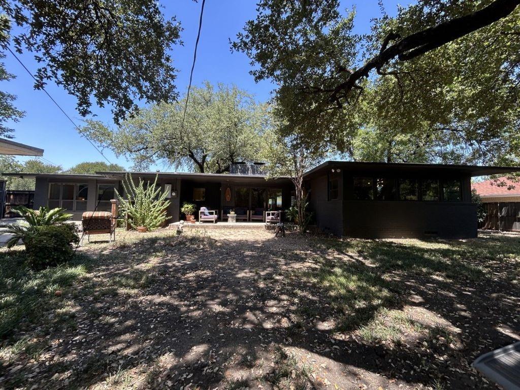 6522 Royal Lane