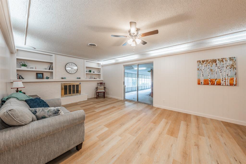 506 E Huitt Lane