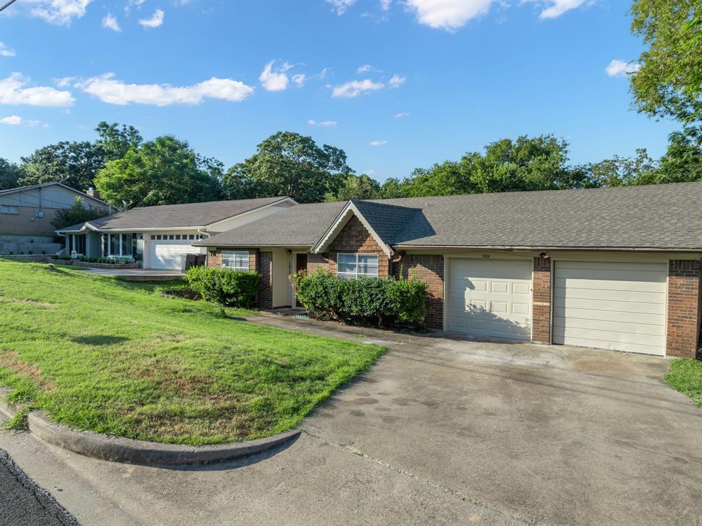 1012 Wedgewood Drive