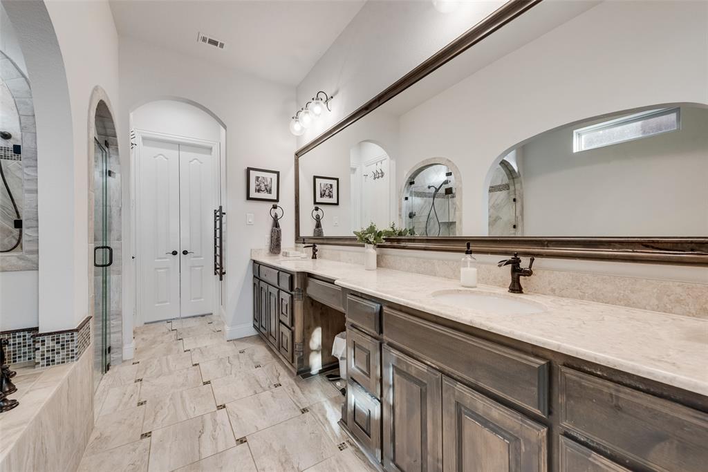 Resort On Eagle Mountain Lake - Residential