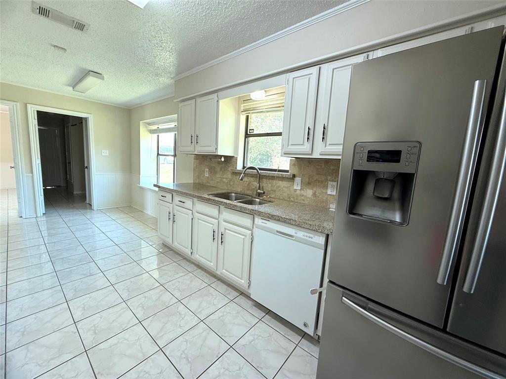 1603 E Peters Colony Road