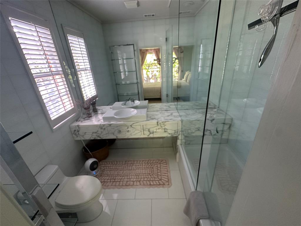 Lansdovvne Estates 2nd Instl - Residential