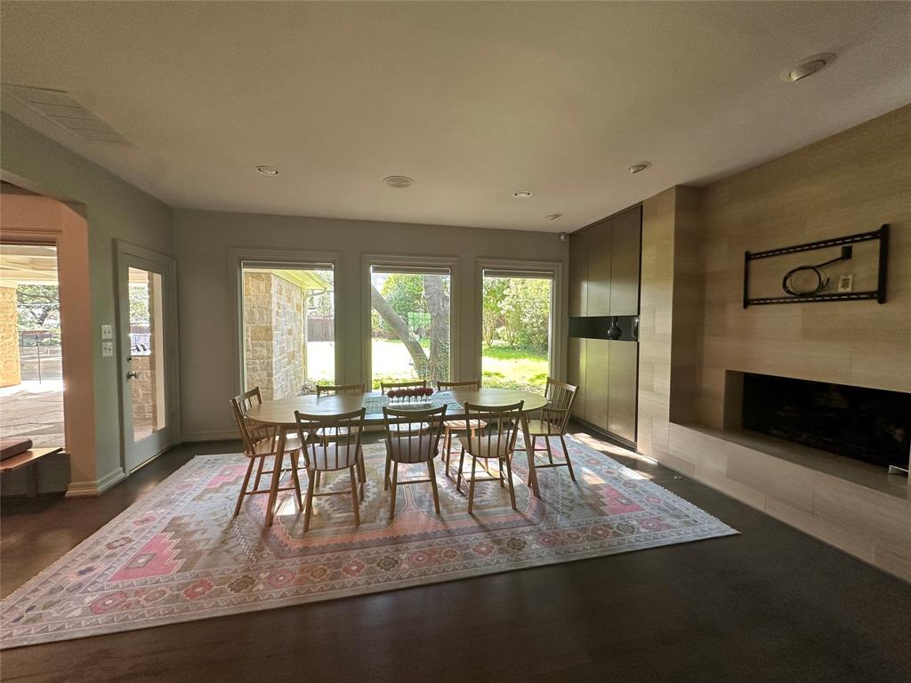 9027 Guernsey Lane
