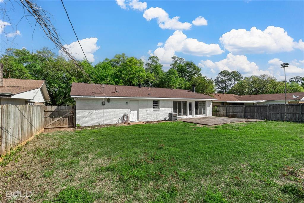 Shreveport, Louisiana 71115, United States, 3 Bedrooms Bedrooms, ,2 BathroomsBathrooms,Residential,Contingent,107214