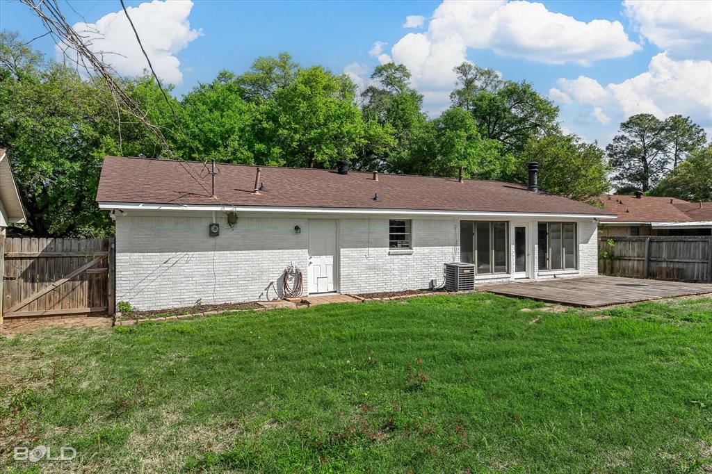 Shreveport, Louisiana 71115, United States, 3 Bedrooms Bedrooms, ,2 BathroomsBathrooms,Residential,Contingent,107214