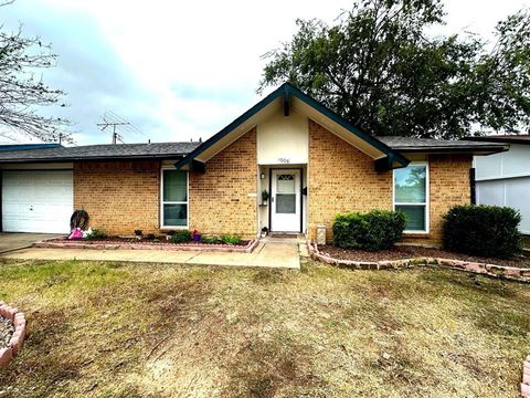 Tiny photo for 1008 Hillwood Drive, Lewisville, TX 75067 (MLS # 21096612)