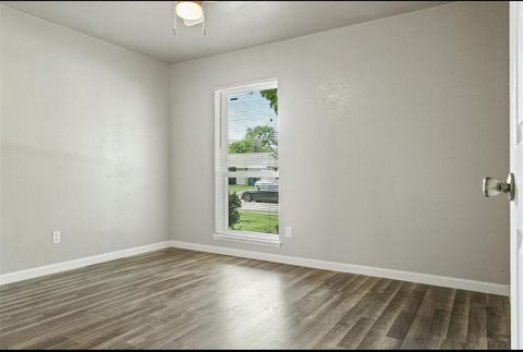 Tiny photo for 1008 Hillwood Drive, Lewisville, TX 75067 (MLS # 21096612)