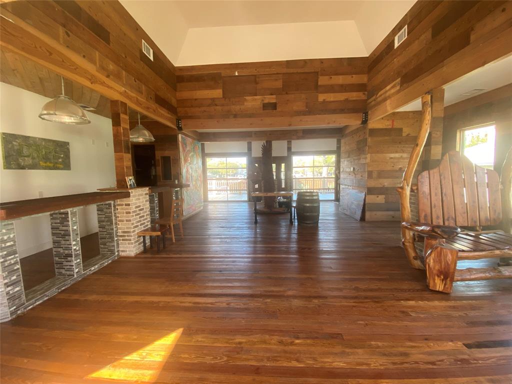 Hillside - Commercial Lease