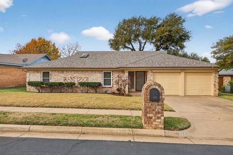 3225 Emerald Street Bedford TX 76021