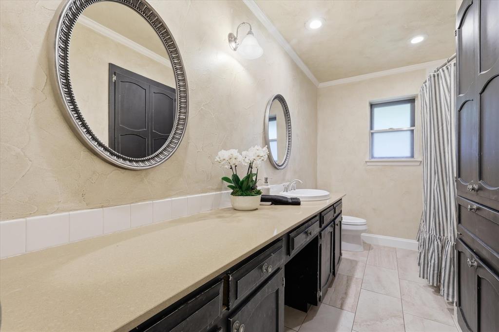 Ridglea Country Club Estate - Residential