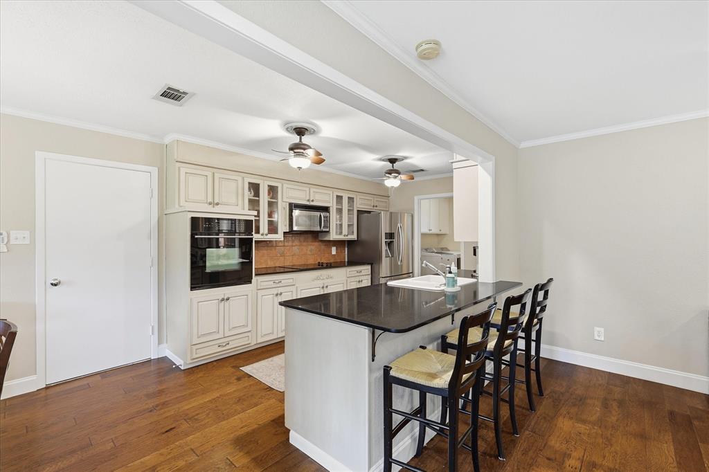 Ridglea Country Club Estate - Residential