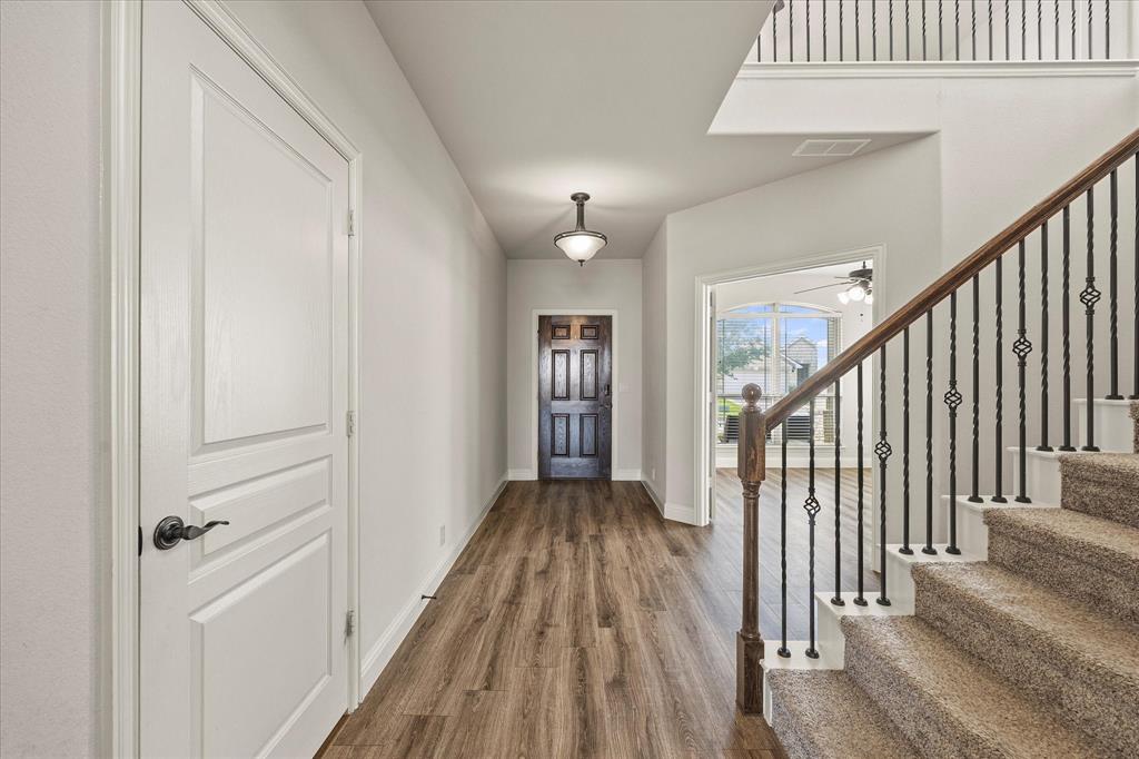 946 Mangrove Drive