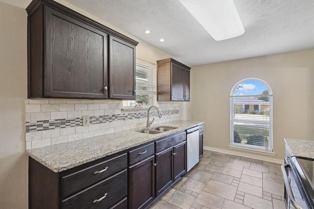 Lewisville Valley 3 - Residential Lease