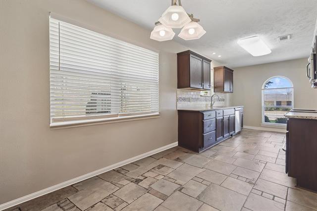 Lewisville Valley 3 - Residential Lease