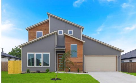 2421 Gooch Street Dallas TX 75241