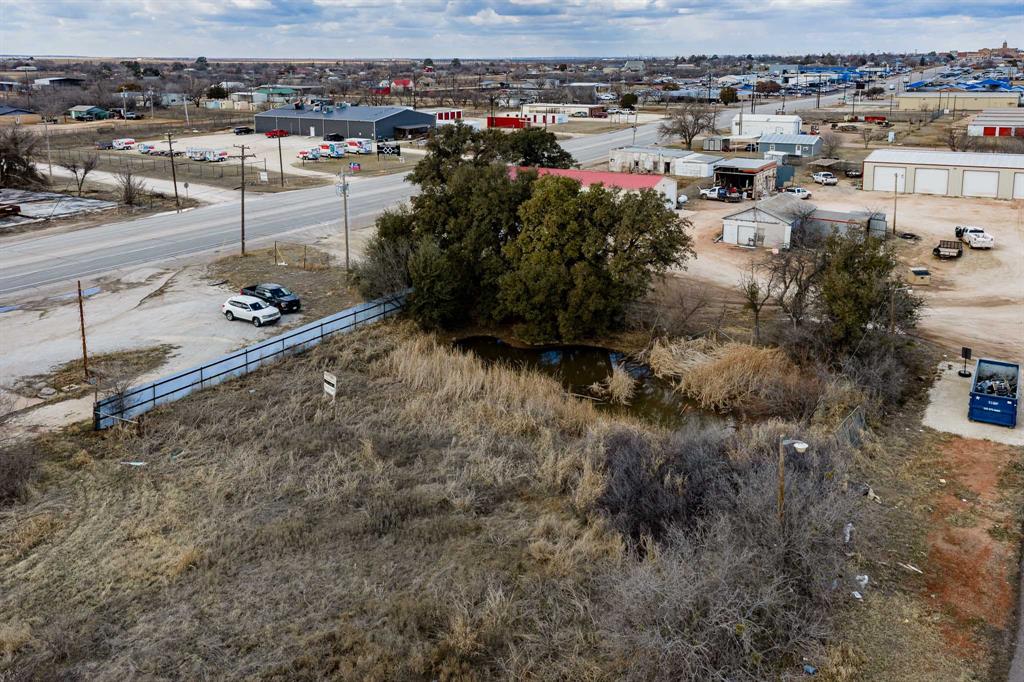 2132 US Highway 277 S