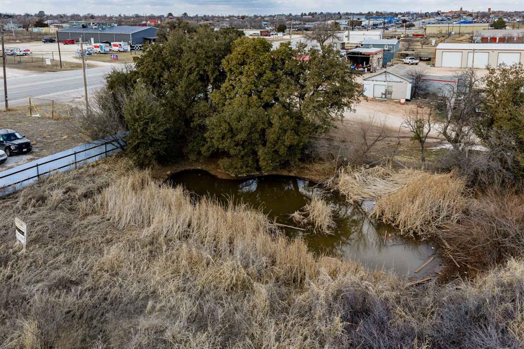 2132 US Highway 277 S