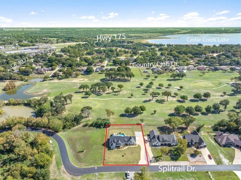 Photo of 203 Splitrail Drive, Mabank, TX 75143 (MLS # 21411058)