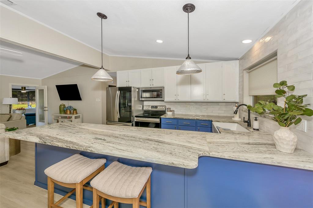 3904 Crescent Drive