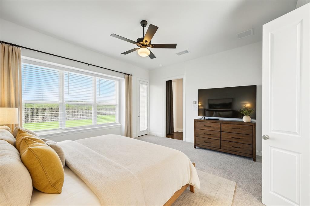 Breezy Hill. Ph 11 - Residential