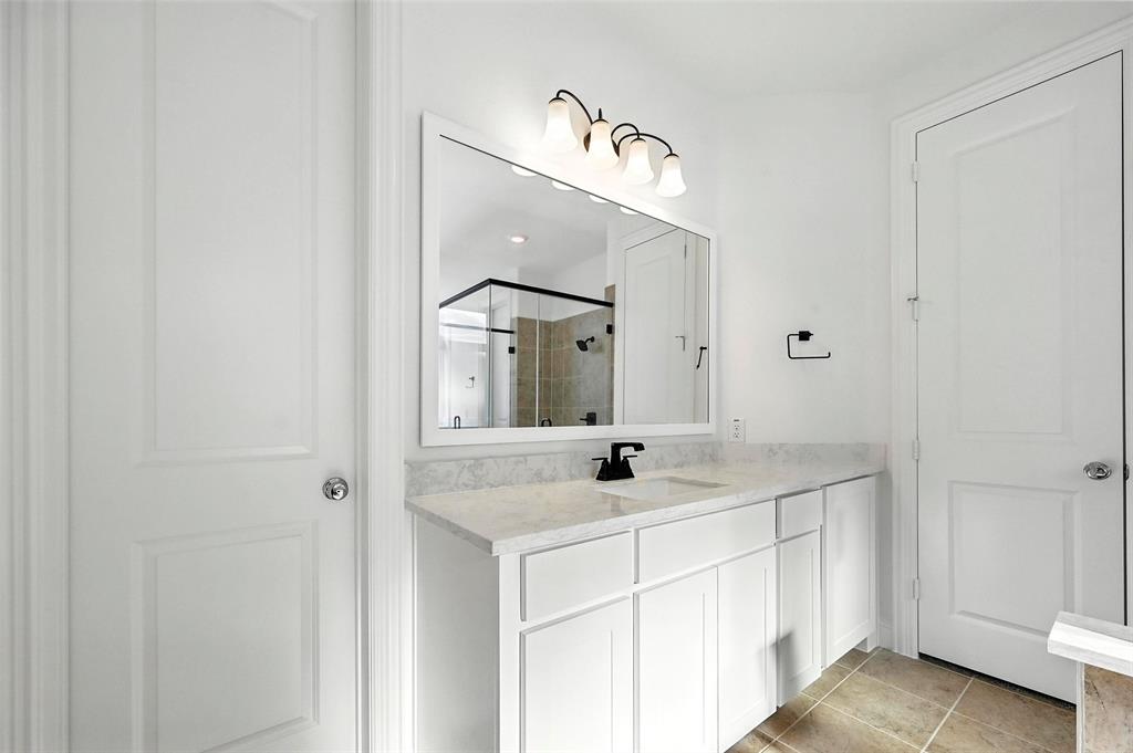 Breezy Hill. Ph 11 - Residential