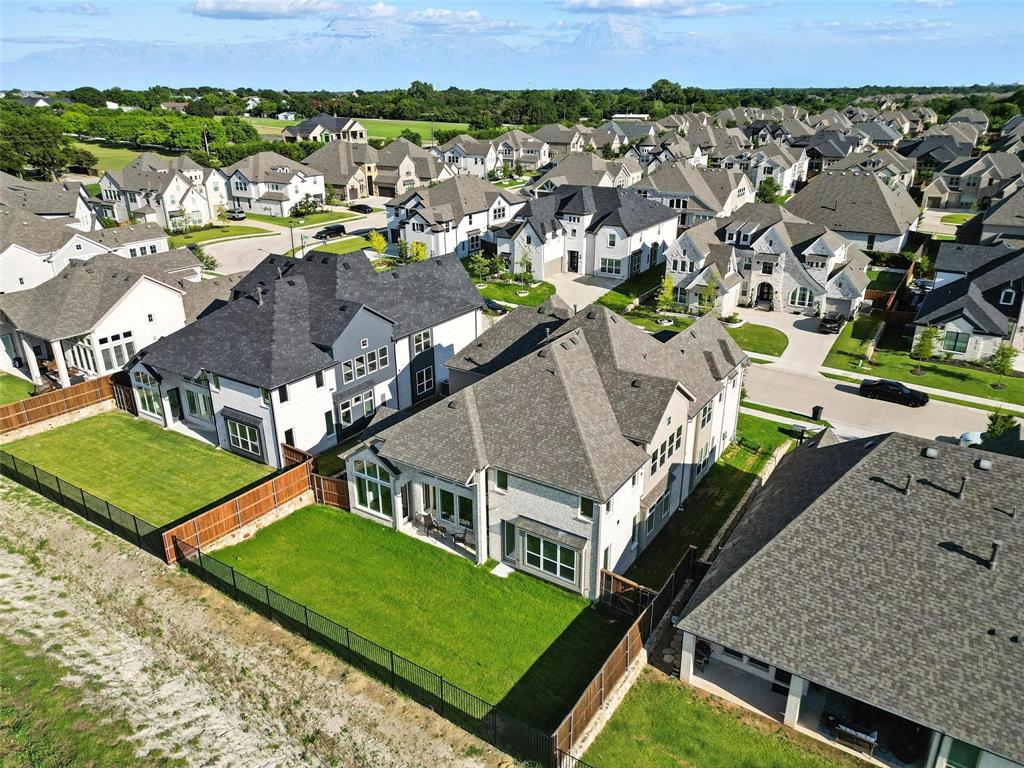 Breezy Hill. Ph 11 - Residential