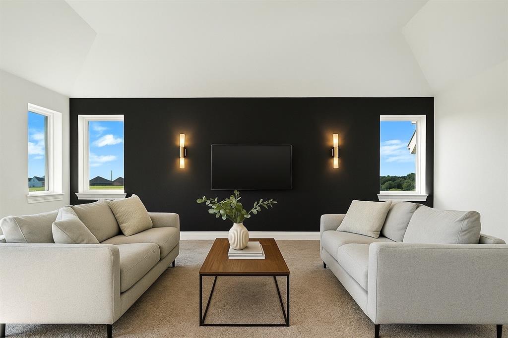 Breezy Hill. Ph 11 - Residential