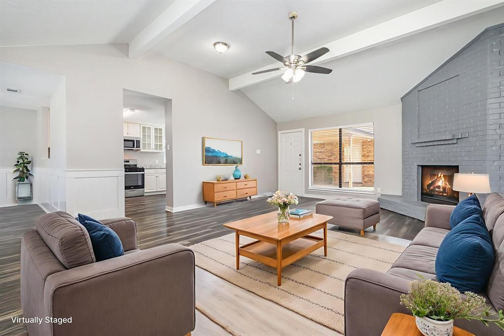 2111 Stein Way