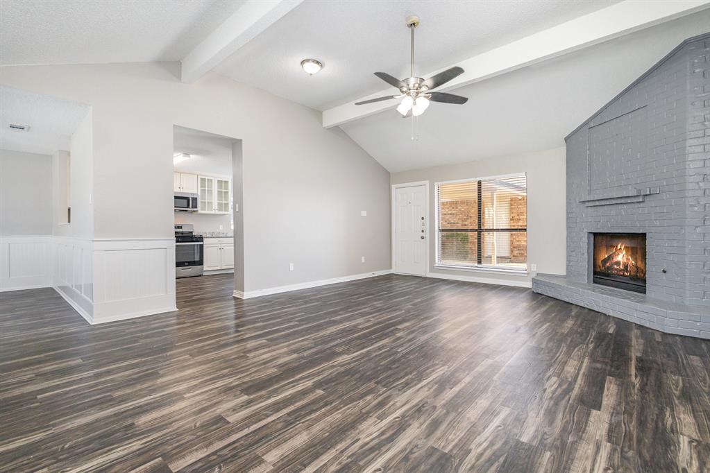 2111 Stein Way