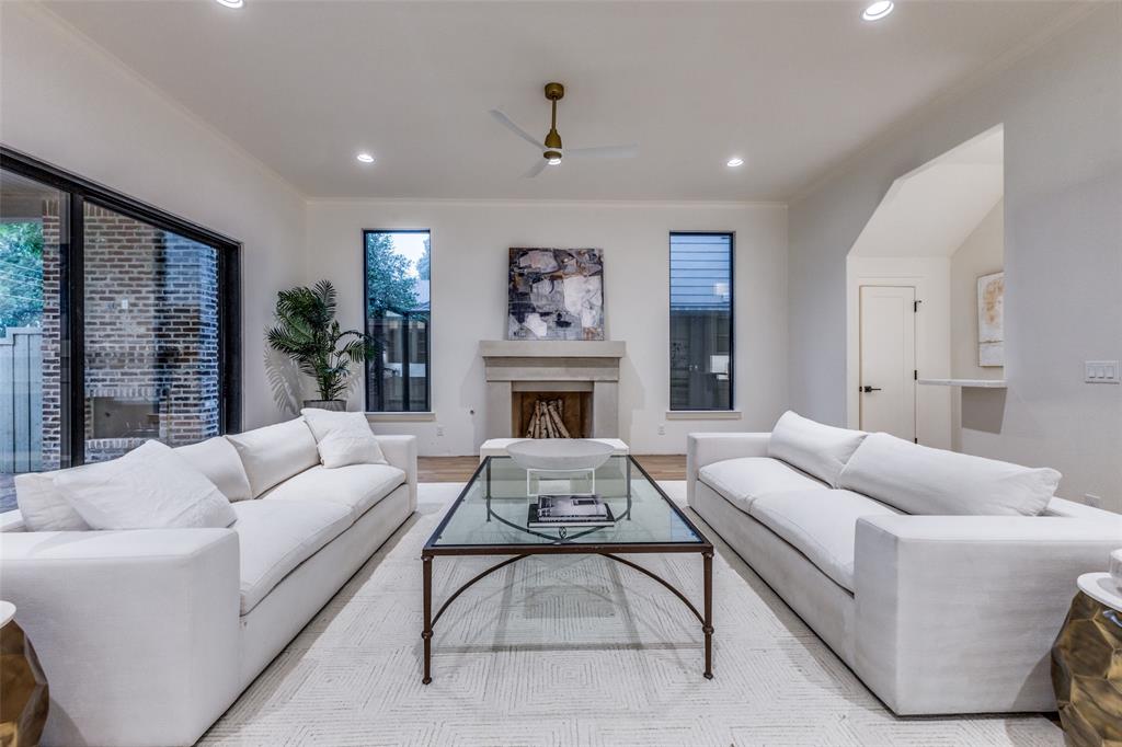 Caruth Hills 10 - Residential