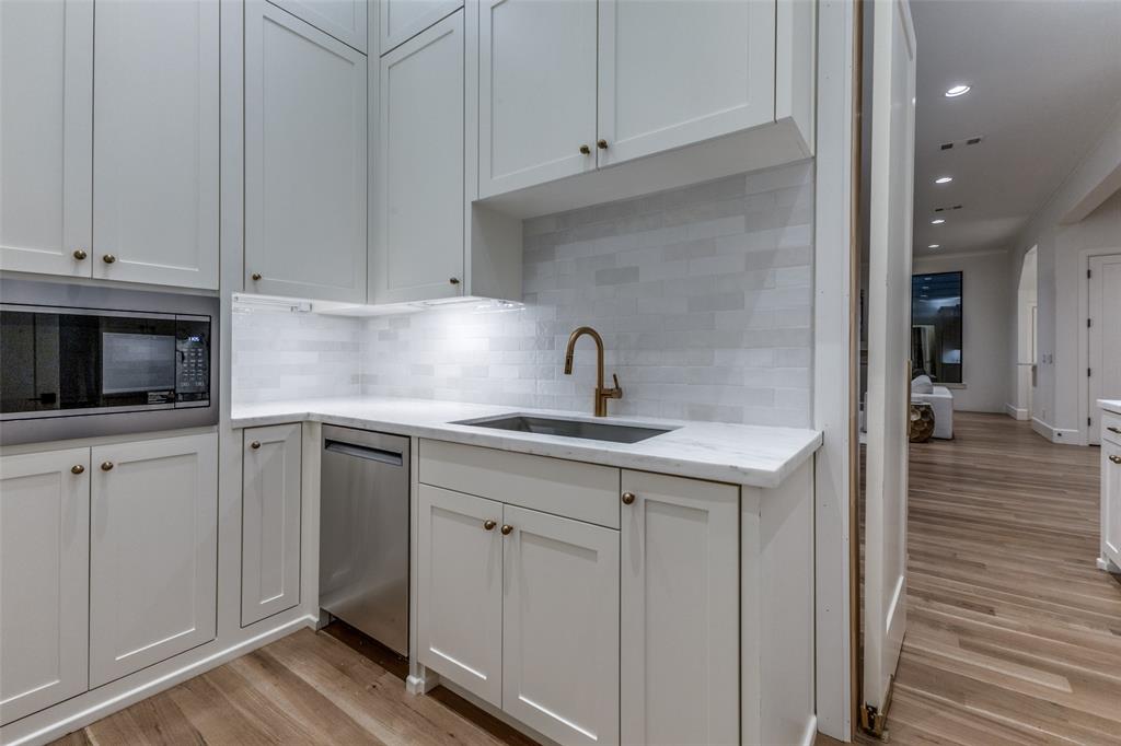 Caruth Hills 10 - Residential