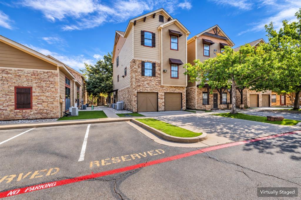 Photo of 2410 S 2nd Street #625, Waco, TX 76706 (MLS # 21420208)