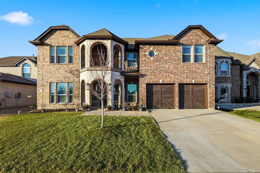 Welcome to this beautifully appointed home located in the sought-after Homestead at Ownsby Farms community in Celina. Built in 2021, this expansive residence offers 6 bedrooms, 3.5 bathrooms, and 3,873 square feet of thoughtfully designed living space.
The open-concept layout features a spacious California-style kitchen with a large center island, upgraded appliances, and abundant cabinetry, all seamlessly connected to the main living area—perfect for entertaining or everyday living. Natural light fills the home, enhancing the airy feel and highlighting the generous room sizes throughout. Architectural details include an upgraded curved staircase with open railing to the secondary floor, replacing the original solid wall and creating a more open, elevated feel throughout the home.
The primary suite provides a comfortable retreat, while additional bedrooms offer flexibility for guests, home offices, or multi-generational living. Plantation shutters throughout the home add both style and function, and the primary closet includes a built-in safe that will convey.
Step outside to a large, fully fenced backyard with an extended covered patio, offering a clean slate to design your ideal outdoor oasis—plenty of room for a pool, play area, or outdoor entertaining. Additional exterior upgrades include a fully extended covered front entry porch and a second-floor covered patio off one of the secondary bedrooms, adding additional outdoor living space and charm.
Additional highlights include a front-facing two-car garage featuring epoxy flooring, built-in storage that will remain, and upgraded overhead lighting, along with ample storage throughout the home. The property is located within a PID community and offers convenient access to major roadways, shopping, dining, and Celina ISD schools. Buyer and Buyer's agent to independently verify all information in this listing including but not limited to room dimensions, schools, taxes, HOA dues and amenities etc.
