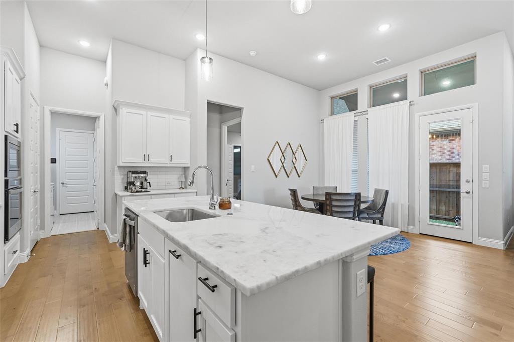 Apples Crossing - Residential